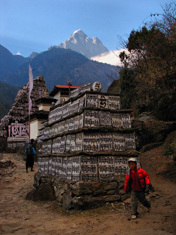 Scenic Flight to Lukla & Trek to Phakding (2,610m)