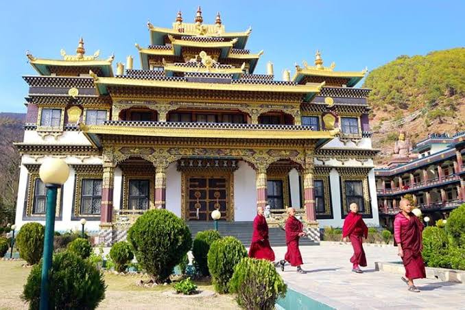 Documentation and spiritual sightseeing in Kathmandu