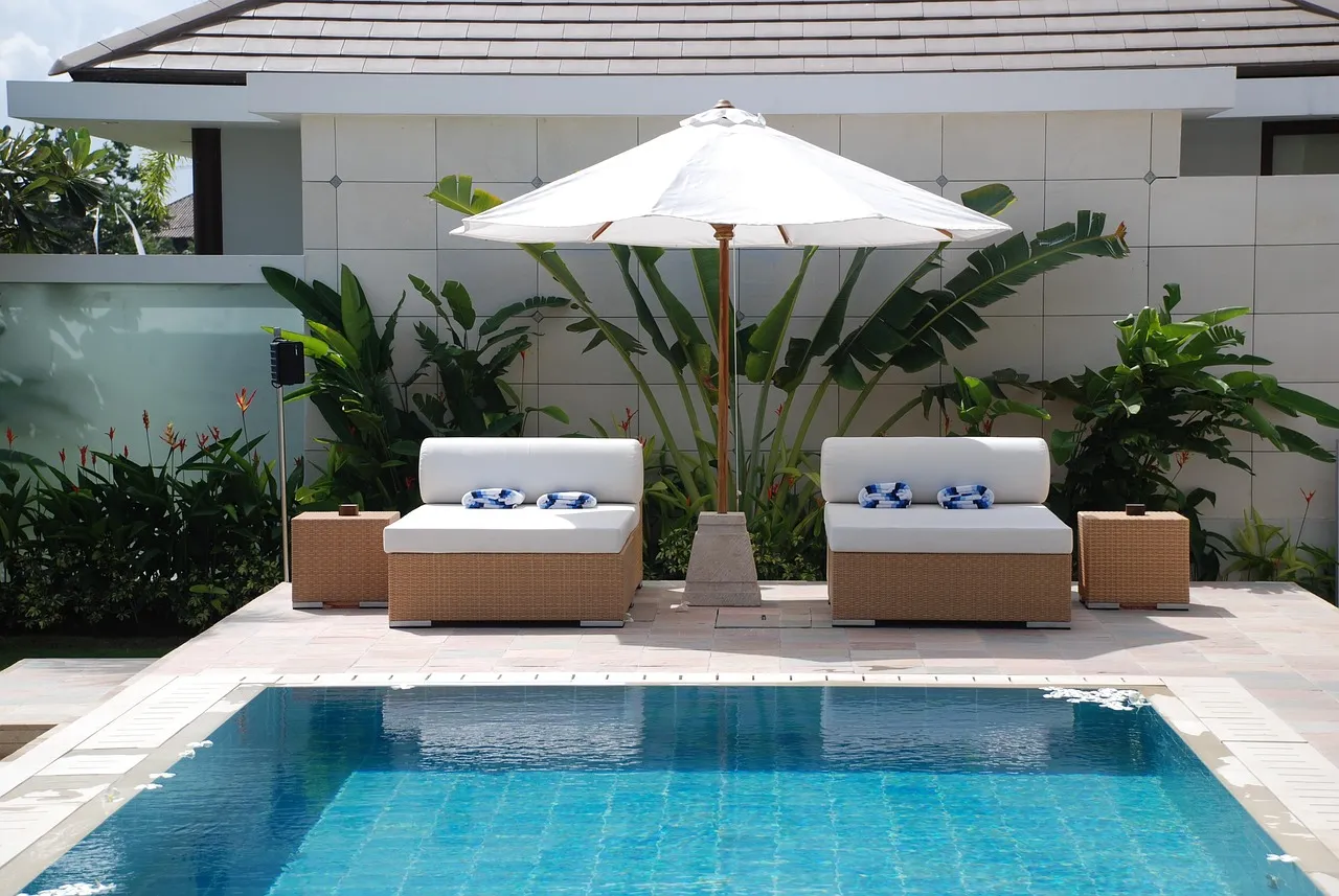 Private Pool Villas in Bali: The Ultimate Honeymoon Privacy Guide