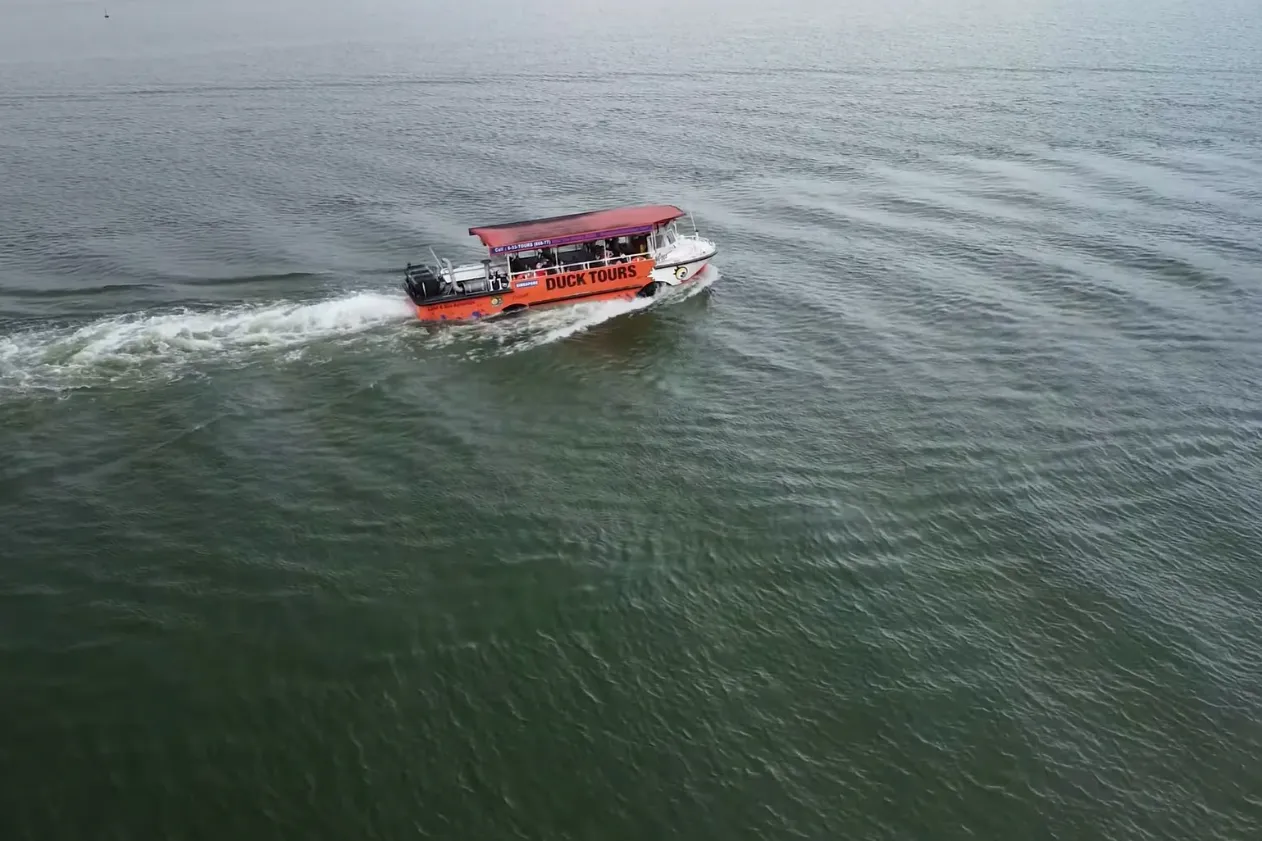 DUCKtour Singapore