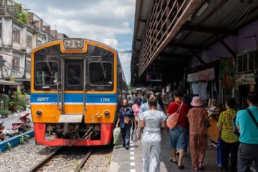 Railway Market & Floating Market Tour